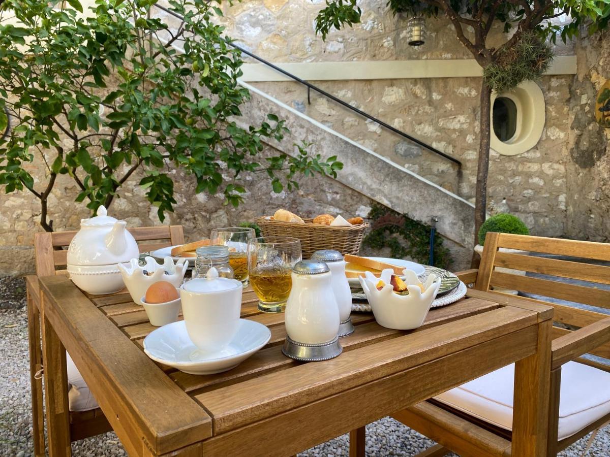 Bed and Breakfast Le Jardin D'Elma Ванс Экстерьер фото